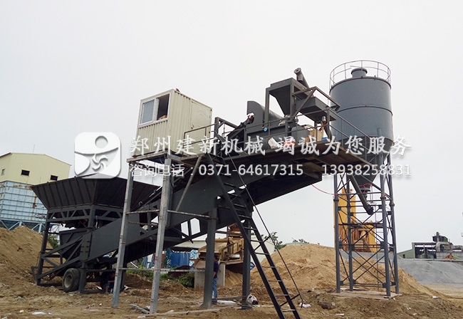 建新機(jī)械移動(dòng)式攪拌站登陸臺(tái)灣(圖1) YHZS75移動(dòng)式攪拌站在臺(tái)灣施工工地