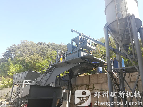 鄭州建新50移動(dòng)式攪拌站在韓國(guó)順利投產(chǎn)使用(圖1) 鄭州建新50移動(dòng)式攪拌站在韓國(guó)順利投產(chǎn)使用